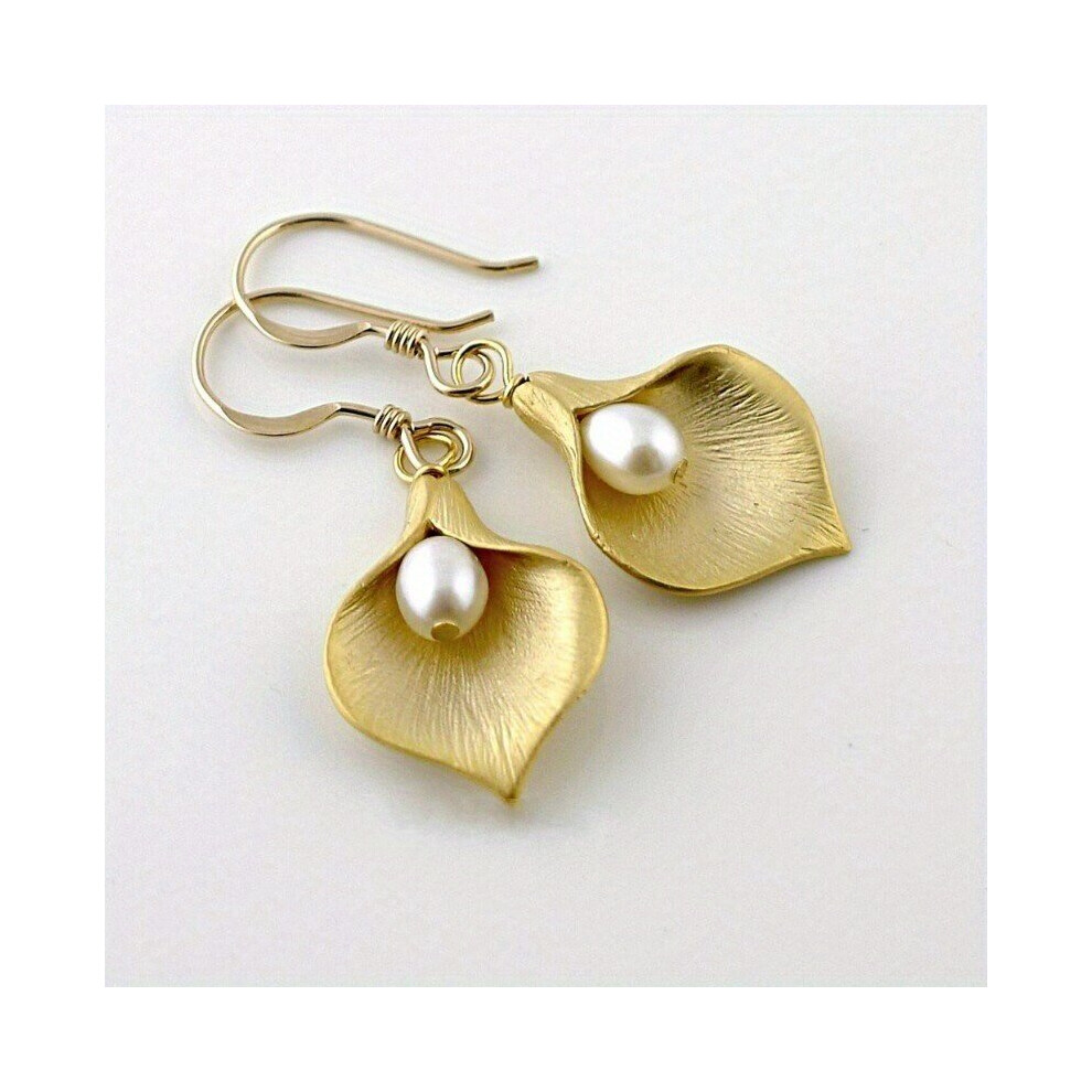2pcs pair Mens Fashionable Flower & Faux Pearl Earrings For Women