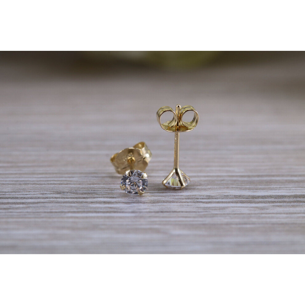 9ct Gold Diamond Look Solitaire Stud Earrings - Image 4