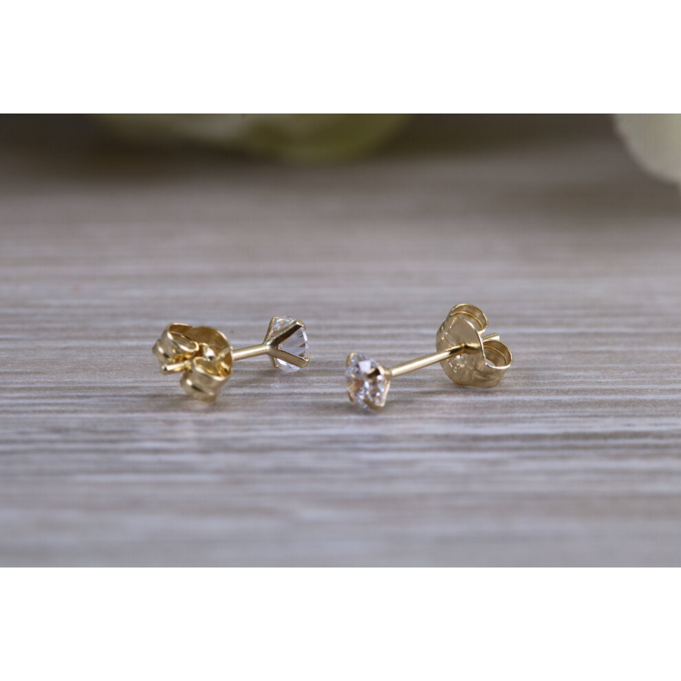 9ct Gold Diamond Look Solitaire Stud Earrings - Image 6