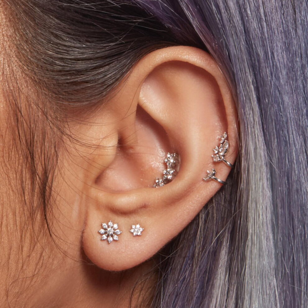 Charming 18K Gold Floral Daisy Stud Earrings, Flat Back Tragus - Image 5