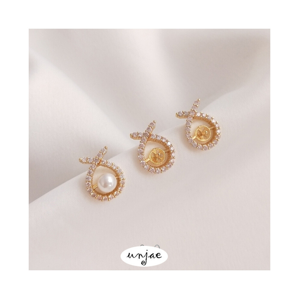 Color-preserving 14K gold-coated inlaid zirconium small fish-shaped half-hole bead earrings 925 silver needle diy pearl earrings - Image 2