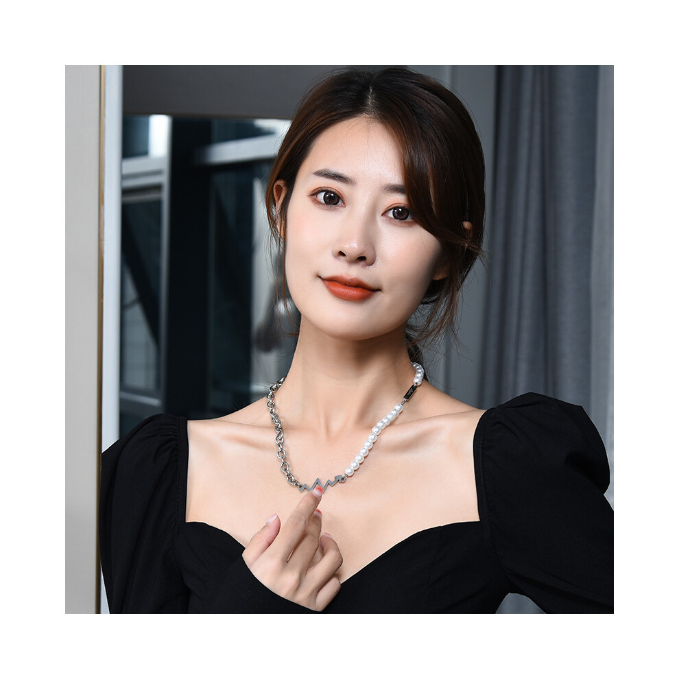 Eyecatching Titanium Steel Heart Necklace With Pearl Inlay For Women Fall Fashion - Image 5