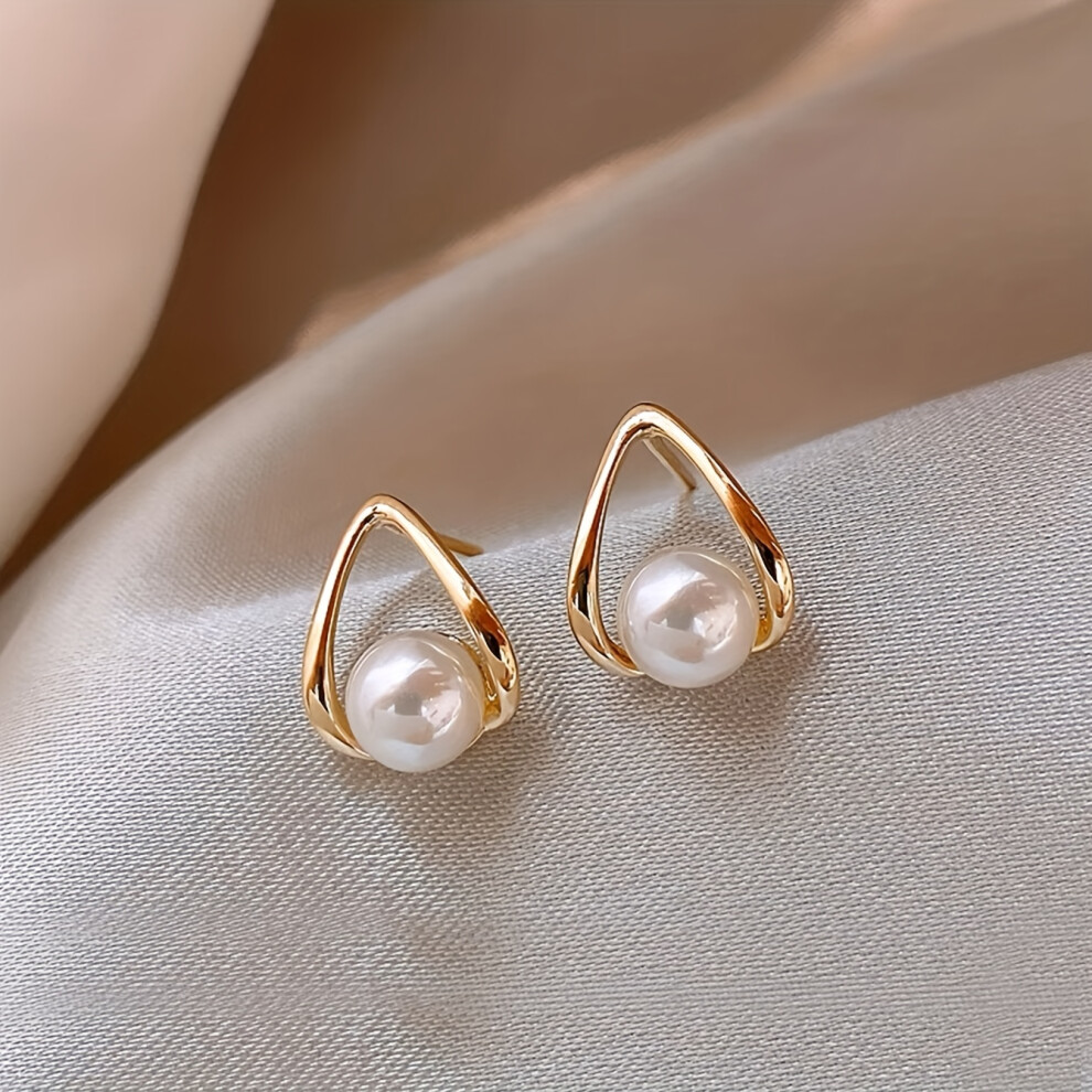 Hollow Geometric Stud Earrings Embellished With Imitation Pearl Vintage Elegant Style For Women Dating Ear Decor