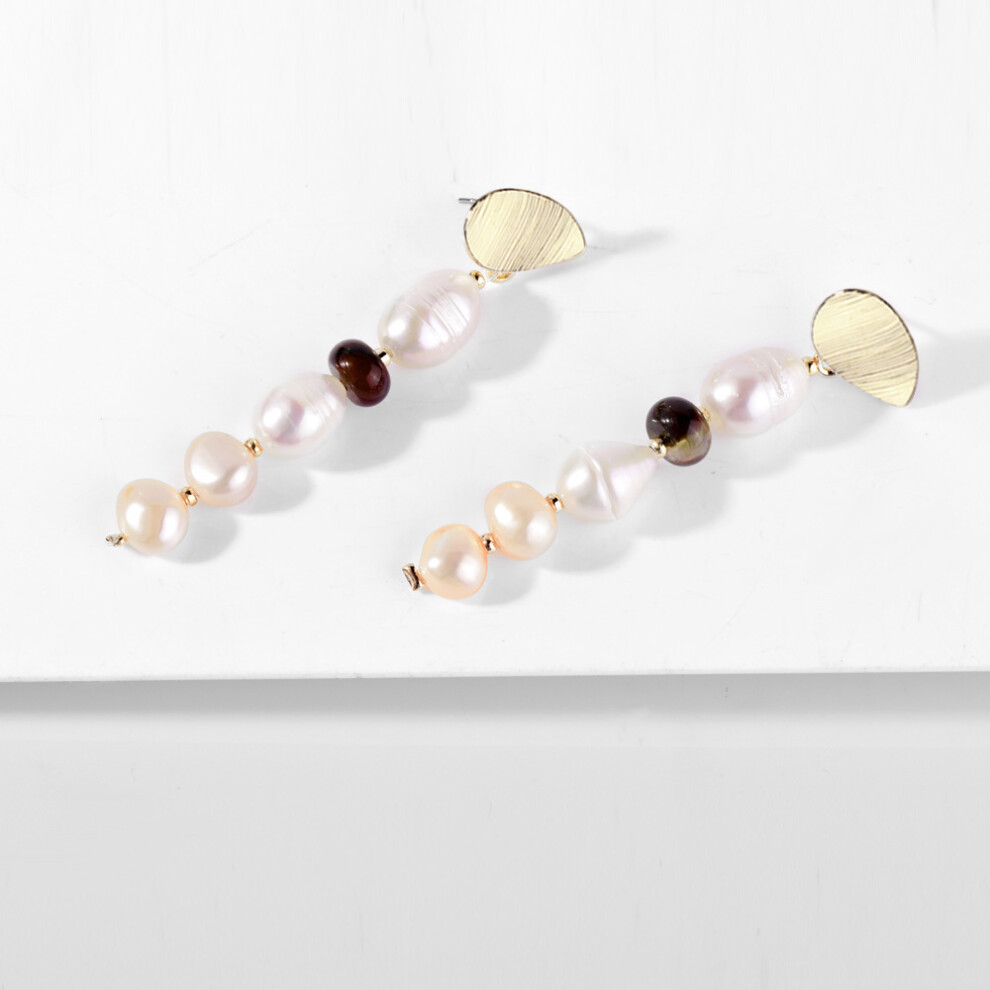 Shell Exquisite Natural And Pearl Earrings For Women Minimalist And Stylish - Image 4