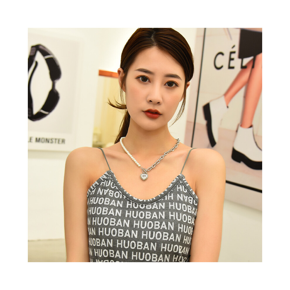 Steel Titanium Eyecatching Pearl Necklace For Women Contemporary Heart Choker Perfect For Casual Wear - Image 4