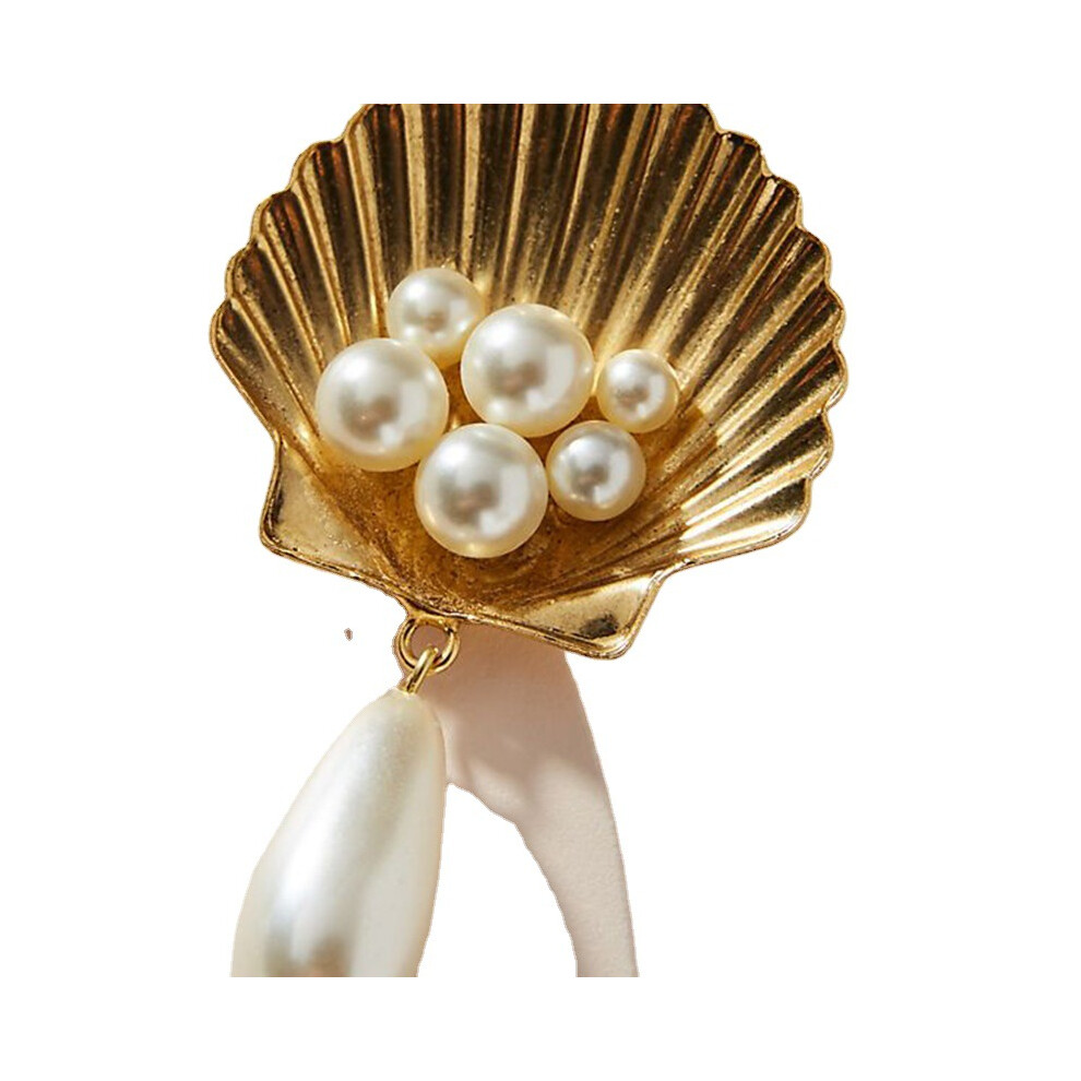 Trendy Pearl Earrings Natural Shell Design Ideal Fashion Accessory - Image 2