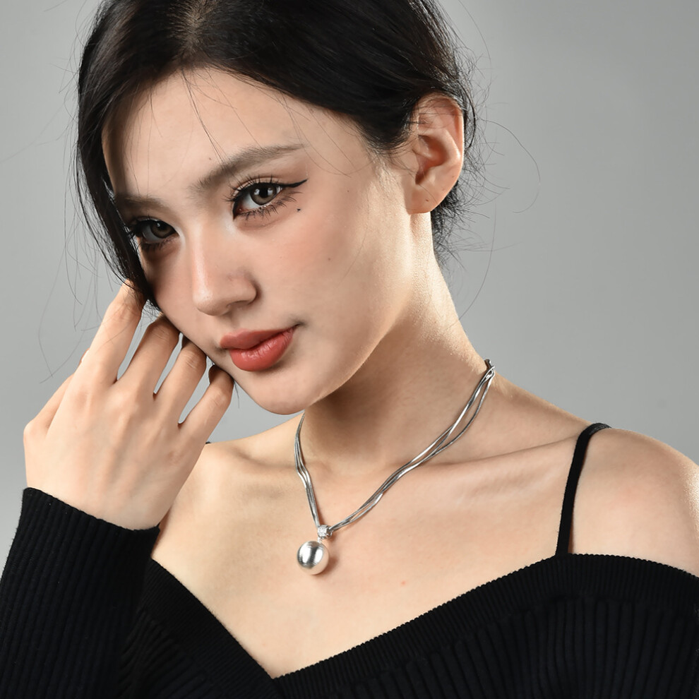 White Luxurious Pearl Necklace For Women With Dazzling Crystal Drop And Layered Design - Image 6